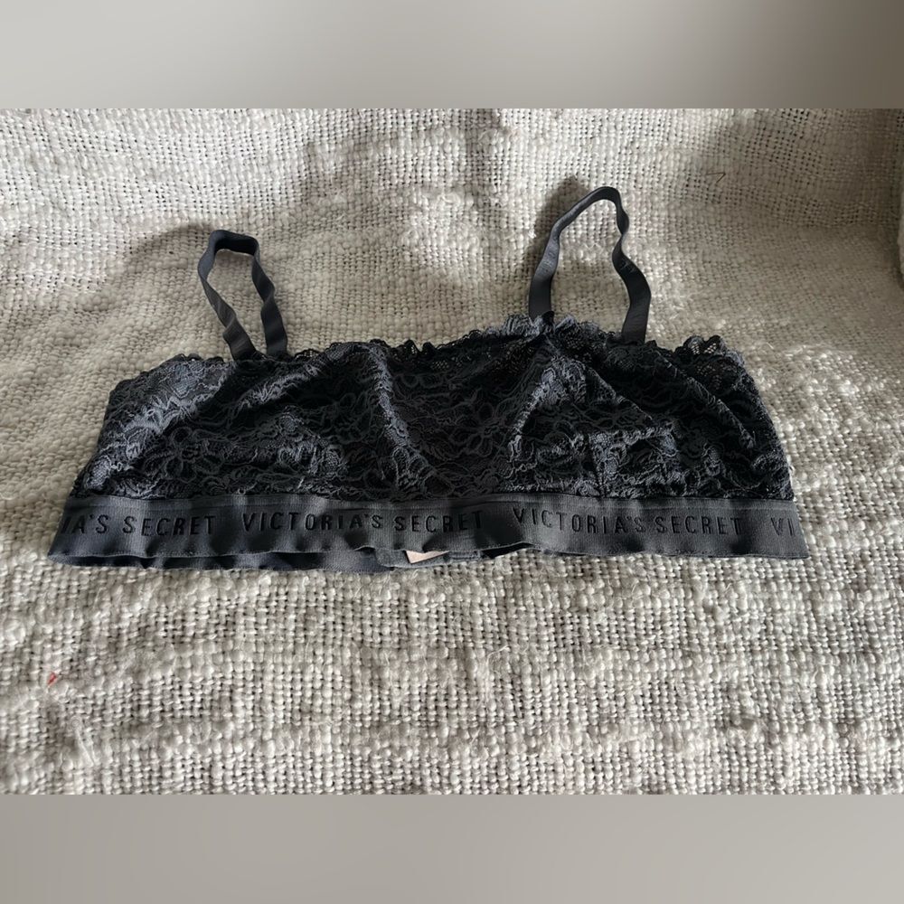 Victoria's Secret ✨Black/grey✨Lace Bralette✨LARGE